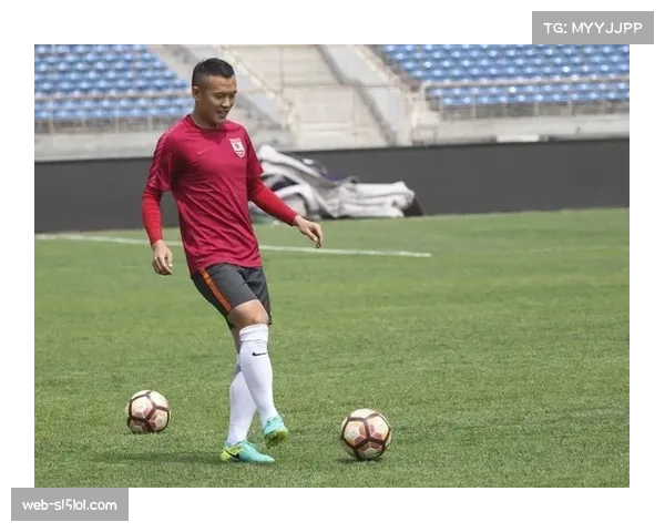 专访德国前国脚默特萨克：青训学院正更加强调防守位置感训练